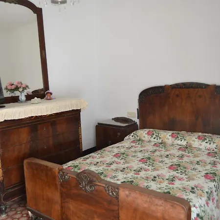Cal Llorenc Casa rural Sant Pere Sacarrera