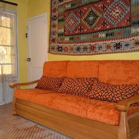 Cal Llorenc Casa rural Sant Pere Sacarrera